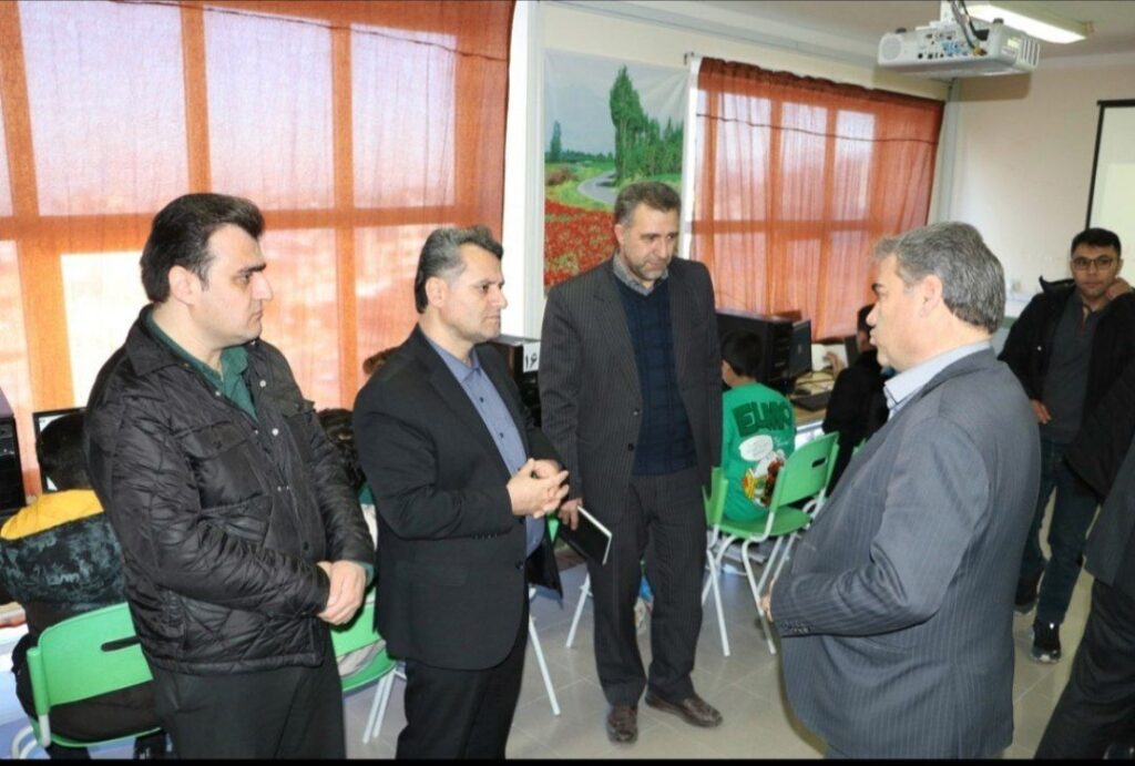 بازدید معاونت اموزشی اداره کل اموزش و پرورش